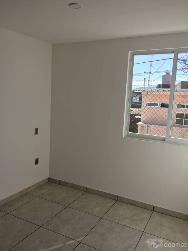 Casa nueva de 3 recamaras en coto privado por Torreón Nvo.