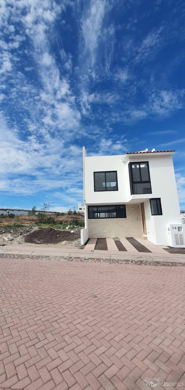 TERRENO EN QUERETARO CON VISTA PANORAMICA, RODEADO DE UNA MONTAÑA Y HERMOSA NATURALEZA IDEAL PARA CASA HABITACION/CAMPO O BIEN CASA HABITACION