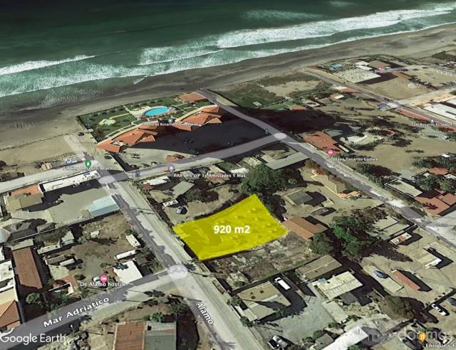 Terreno en Venta frente al mar ubicado en Rosarito Centro, 920m2.