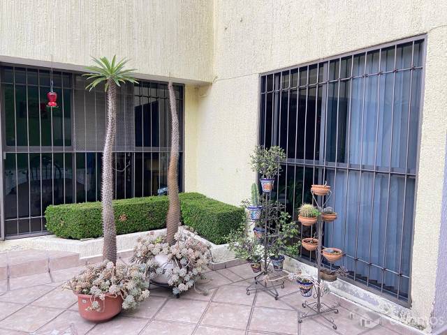 CASA EN  VENTA EN FRACCIONAMIENTO JARDINES DE SAN MATEO, NAUCALPAN EDO. MEX.