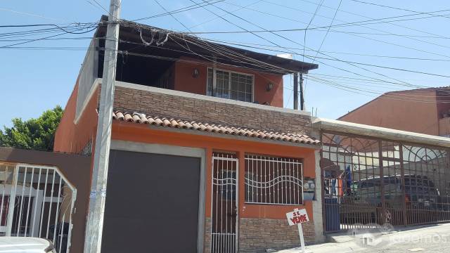 Casa en Venta en Villa del Real, Tijuana