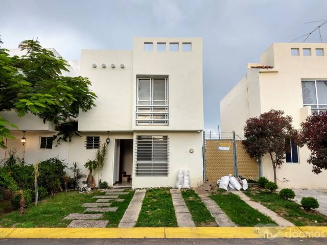 Casa remodelada con detalles de lujo, Fracc Altus Quintas, Zapopan