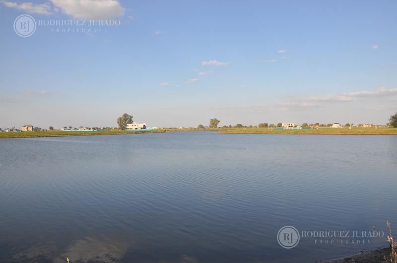 Lote a la laguna San Matias en venta - orientación Noreste, espectacular vista