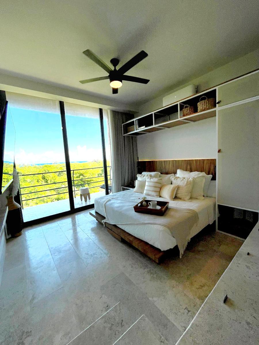 SUITE DE 1 RECAMARA, CON VISTA AL MAR EN PLAYA 72