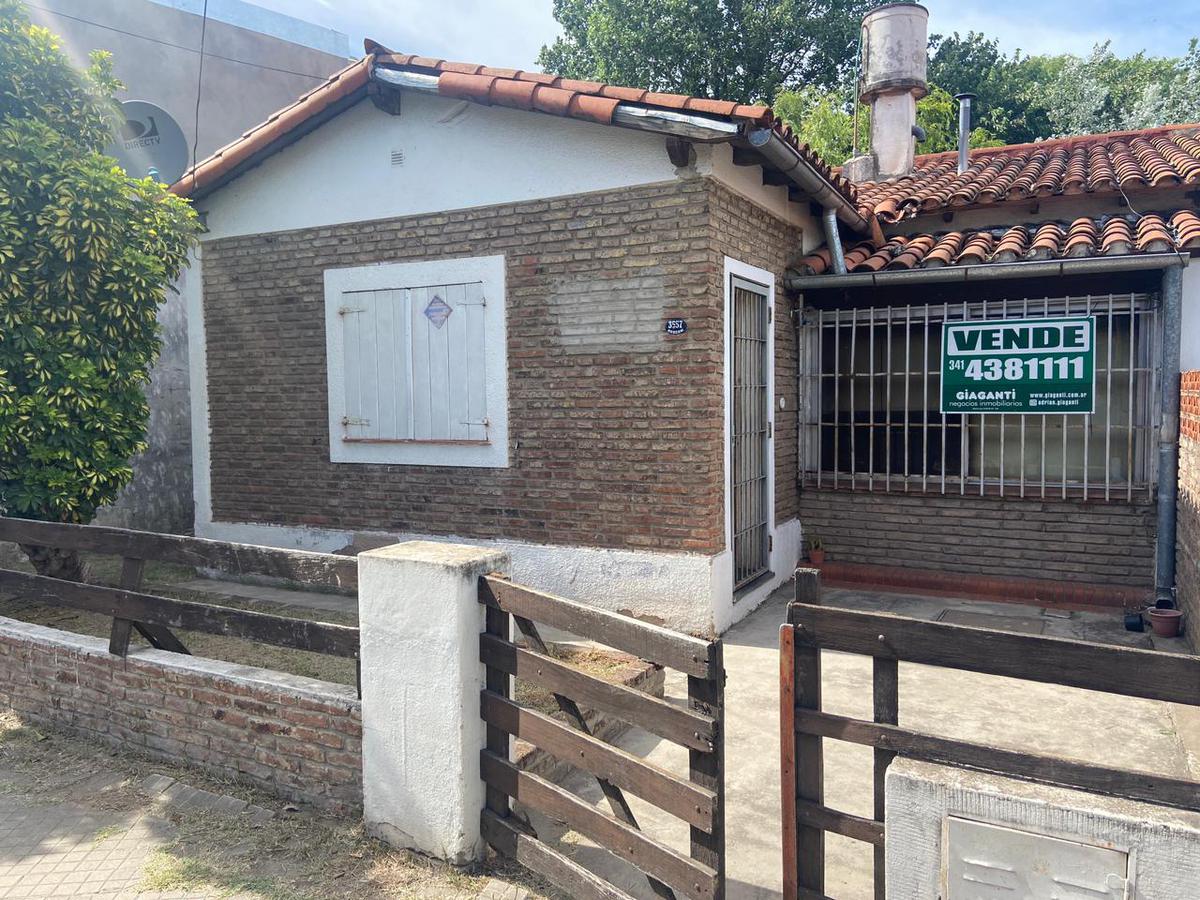 Casa de dos dormitorios venta Barrio Acindar