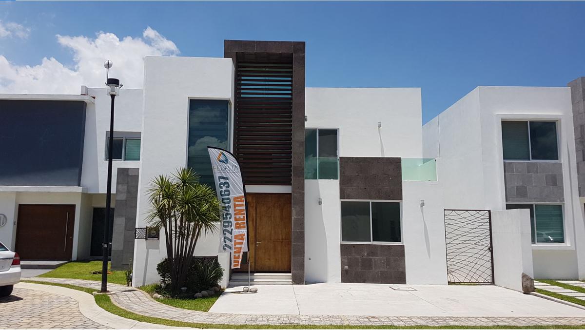 Casa en RENTA Lomas de Angelópolis Cholula Puebla.