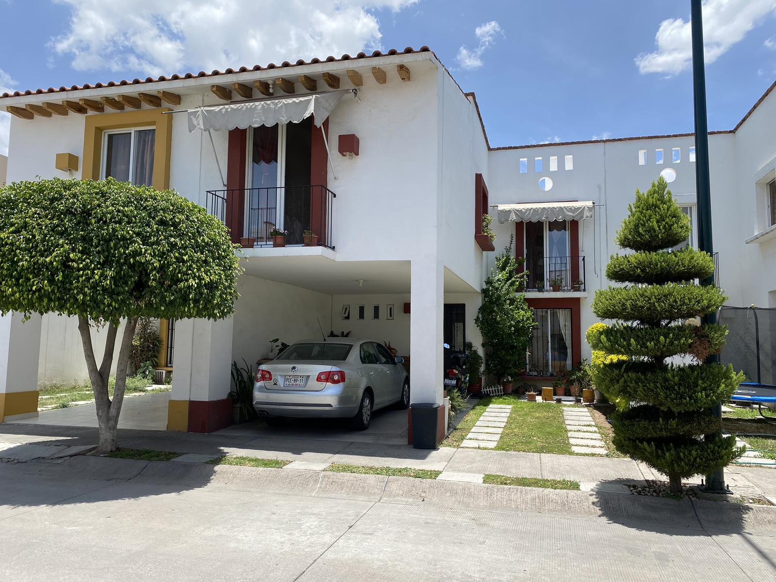 Casa en VENTA en ANTURIOS RESIDENCIAL cerca de PLAZA ALTACIA con ELEVADOR para adultos mayores