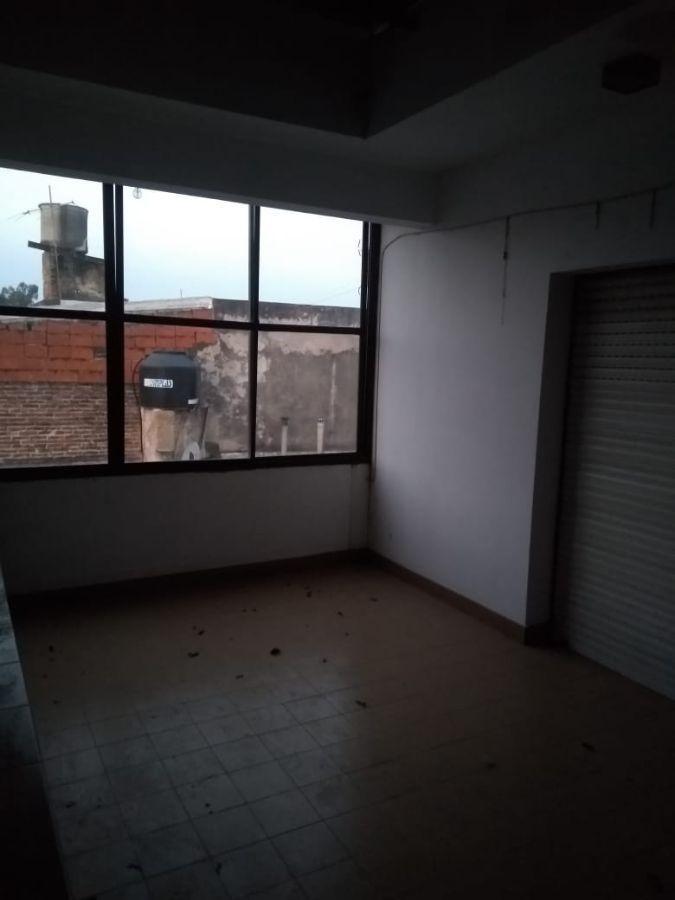 Venta en Block: 2 Dptos + Local en Bella Vista