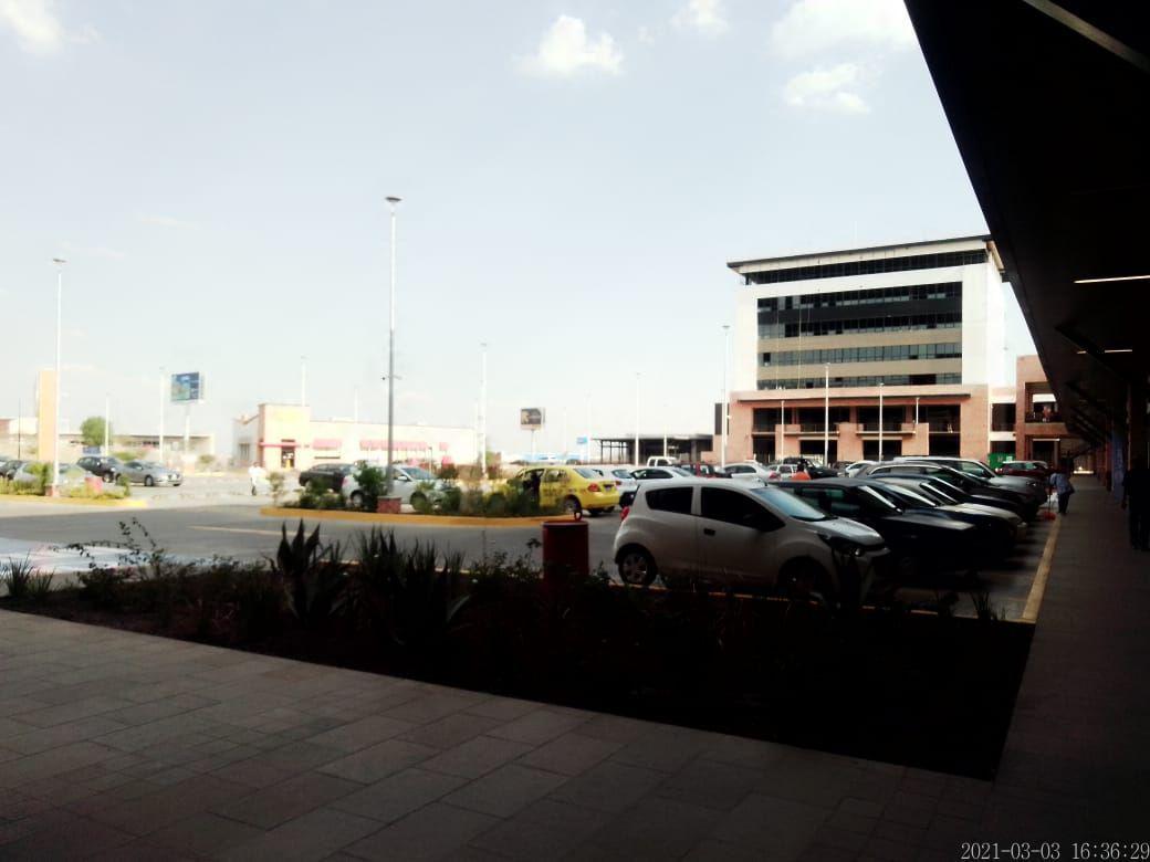 OFICINAS EN RENTA EN PLAZA UBIKA, EL REFUGIO, QUERÉTARO