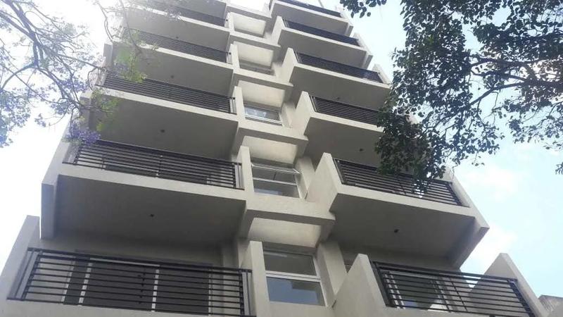 A ESTRENAR - PISO ALTO AL FRENTE - VENTA MONO AMBIENTE - COCHERA PARQUE CHAS