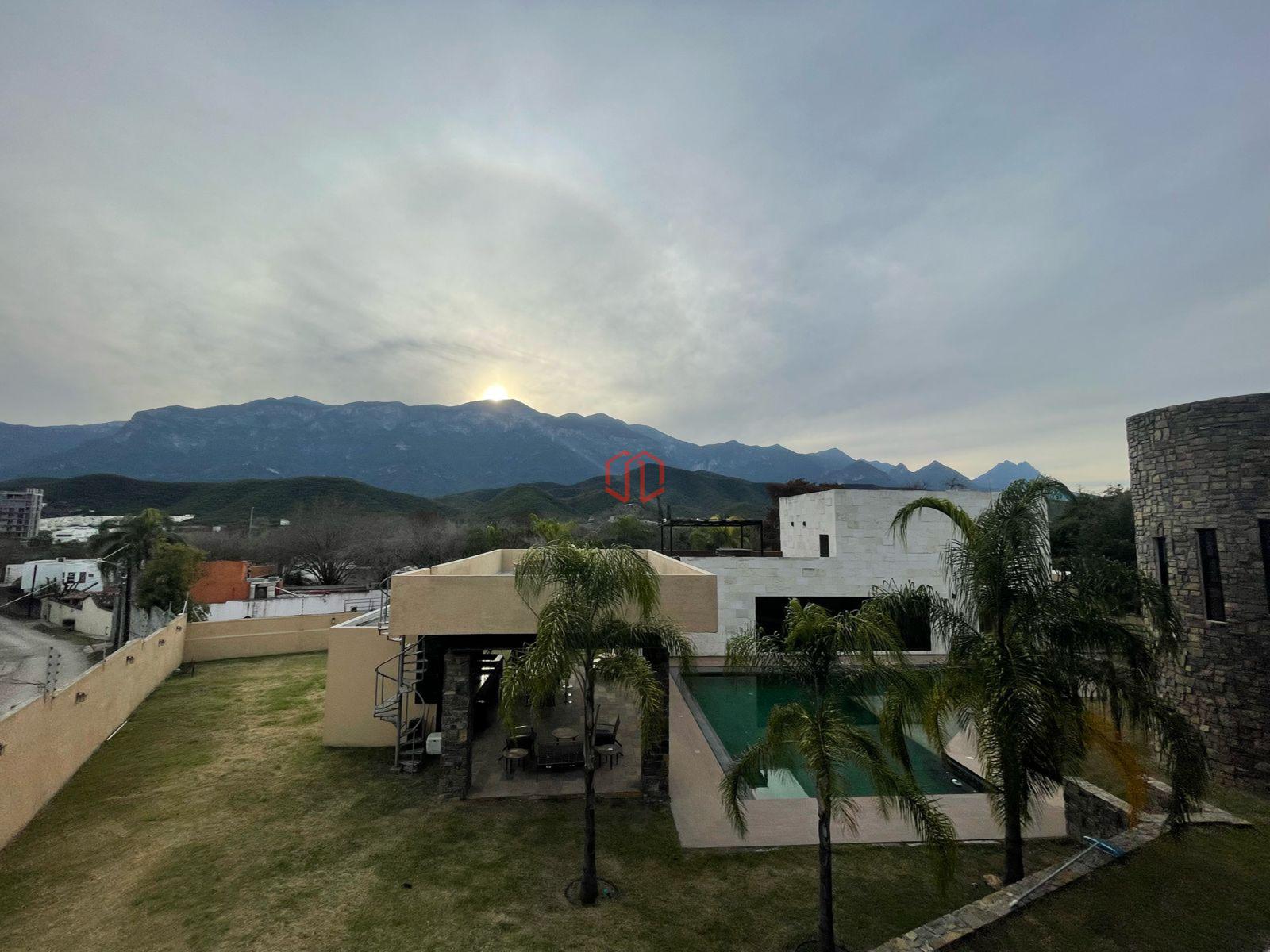 Quinta en  Venta los cristales carretera nacional