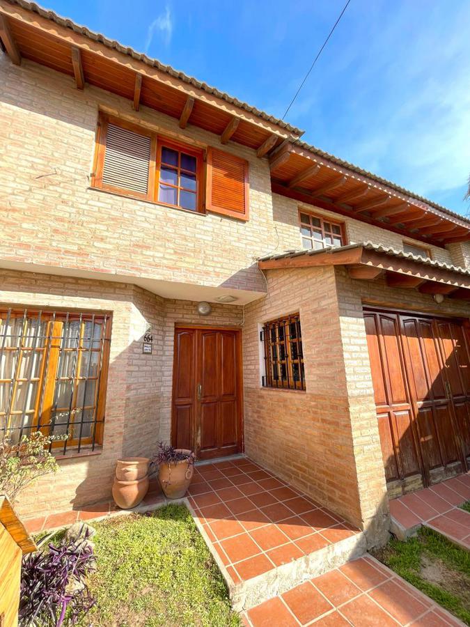 Venta Duplex Tejas del Sur 3 dormitorios