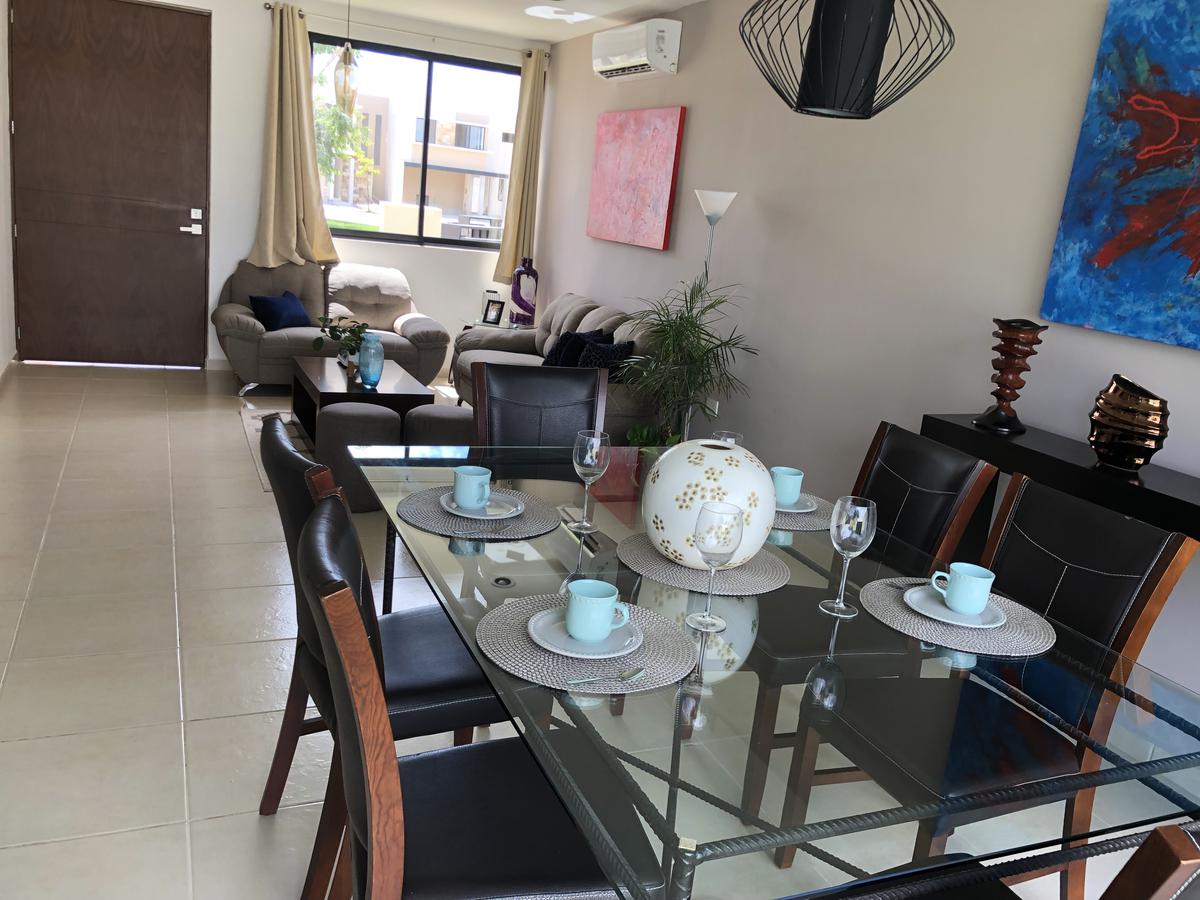 Casa en Venta en EL NORTE DE Mérida EN Conkal en PRIVADA MODEL D!!