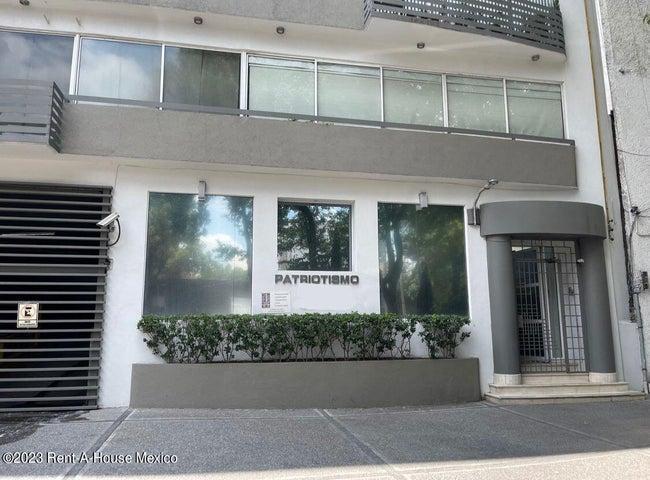 Departamento en VENTA en Av. Patriotismo, Escandon, M. Hgo. CDMX MG24-727