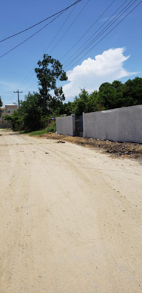 Terreno en  Parque Ecológico de Viveristas, Boulevard de las Naciones.