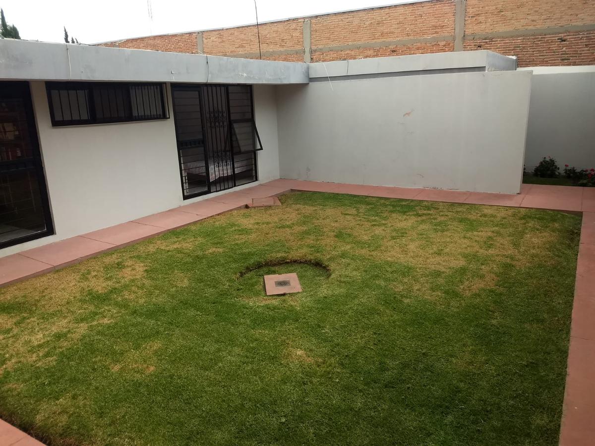 Casa en venta - Tequisquiapan BET1