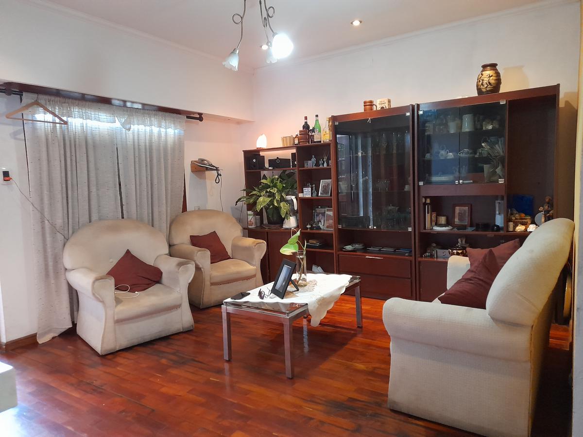 VENTA/PERMUTA – Departamento 2 dormitorios, terraza y quincho - Parque Casado, Rosario.