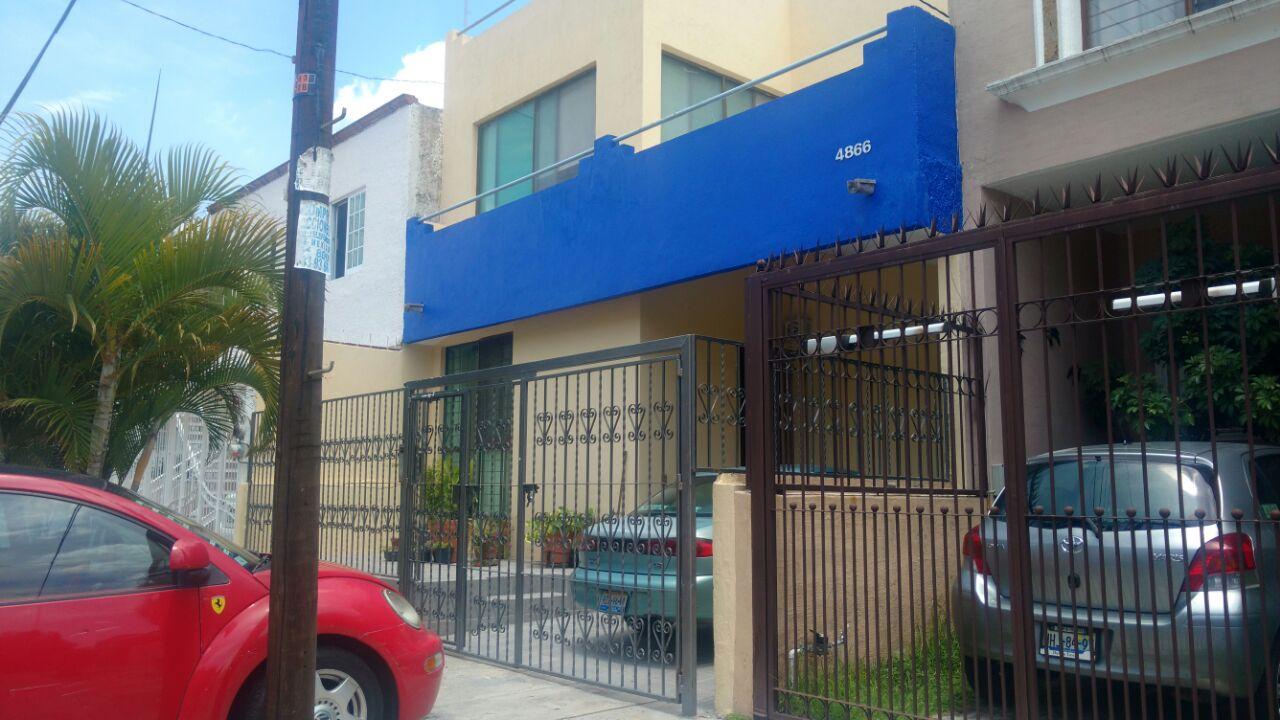 Casa en Tolov 4866 , Col. Mirador del Sol, Zapopan, Jalisco, Mexico cp 45054