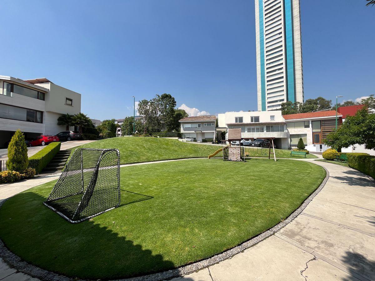 CASA EN CONDOMINIO HORIZONTAL BOSQUES DE LAS LOMAS