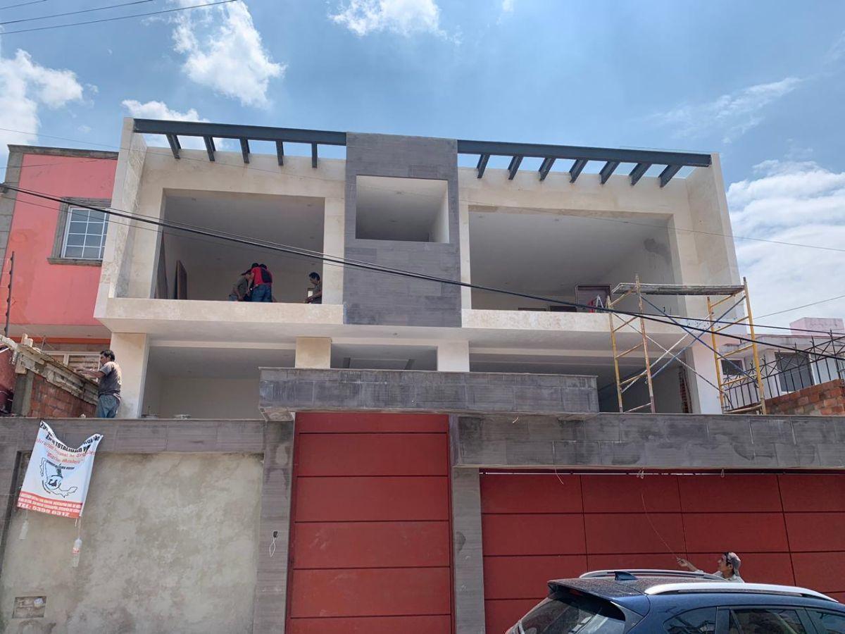 Vendo Casa Moderna y Lujosa en Lomas de Tecamachalco