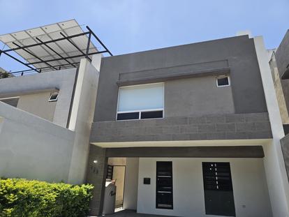 Casa en  Venta en Parque del Encino