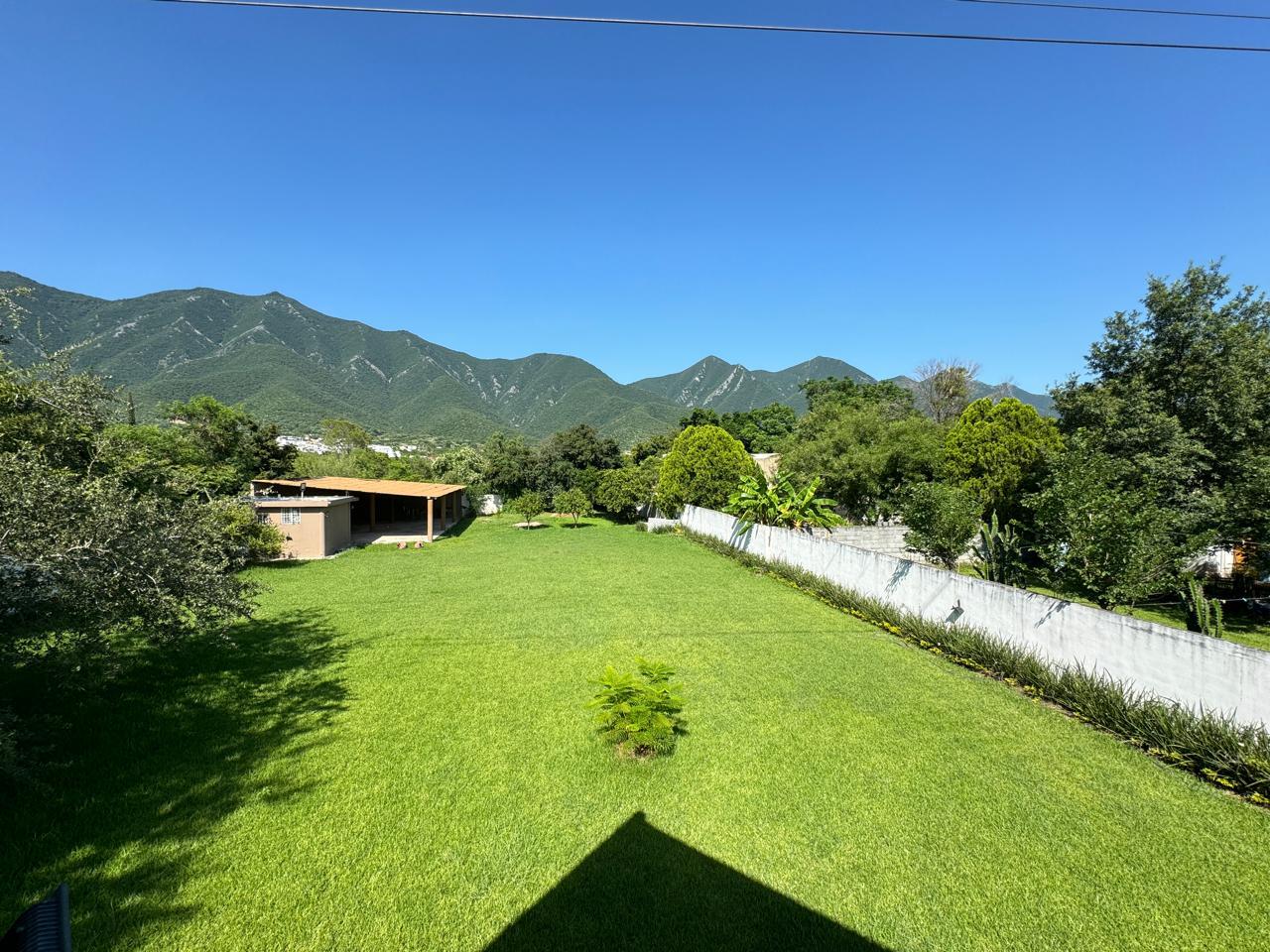 CASA EN VENTA EN EL YERBANIZ