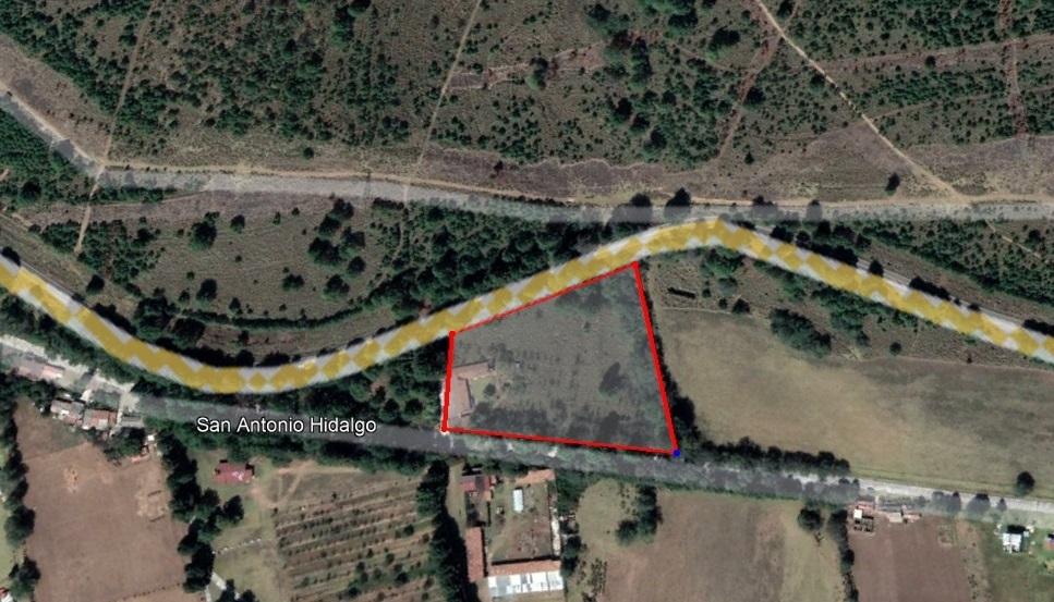 Rancho en Venta de 11,700 m2 con Casa en Donato Guerra a pie de carretera.