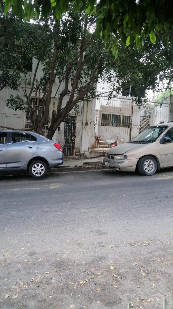 Casa en  Balcones de Oblatos en Remate Bancario (Cesión de Derechos)