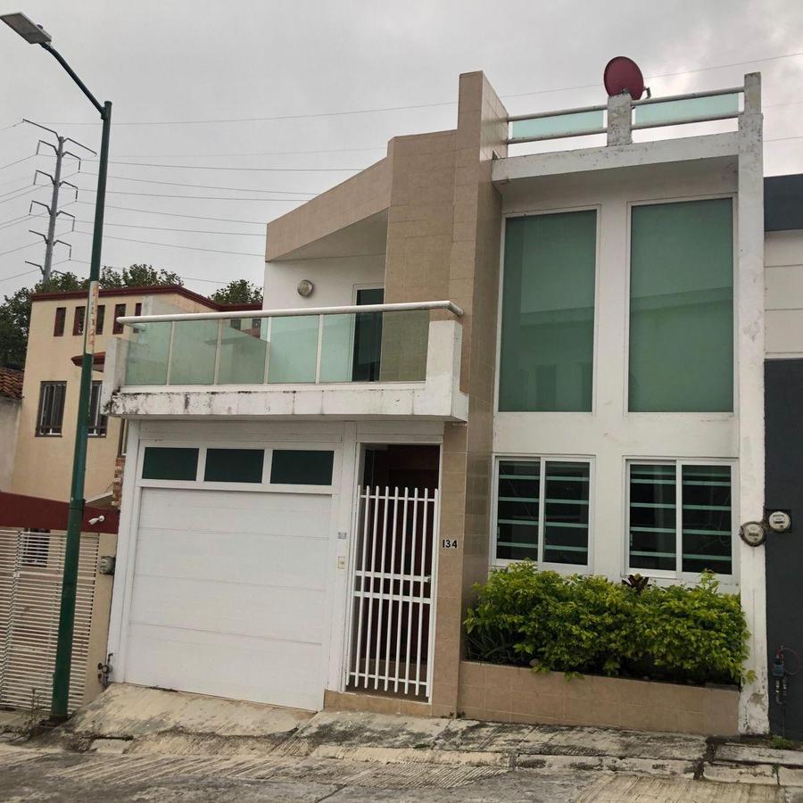 CASA EN VENTA EN FRACCIONAMIENTO MONTE MAGNO ANIMAS XALAPA