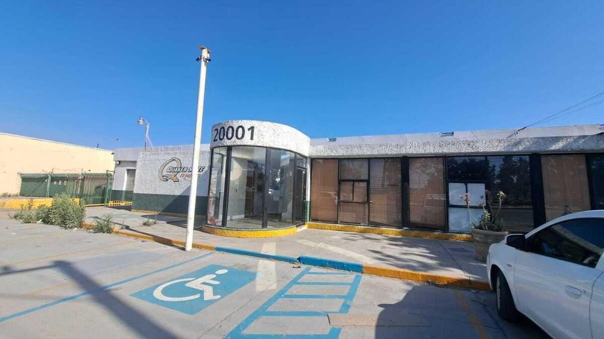 Bodega comercial en el Blvd. Industrial, Otay