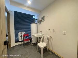 Departamento en  Venta  Huixquilucan  - Lomas Country Club 25-663 JAS