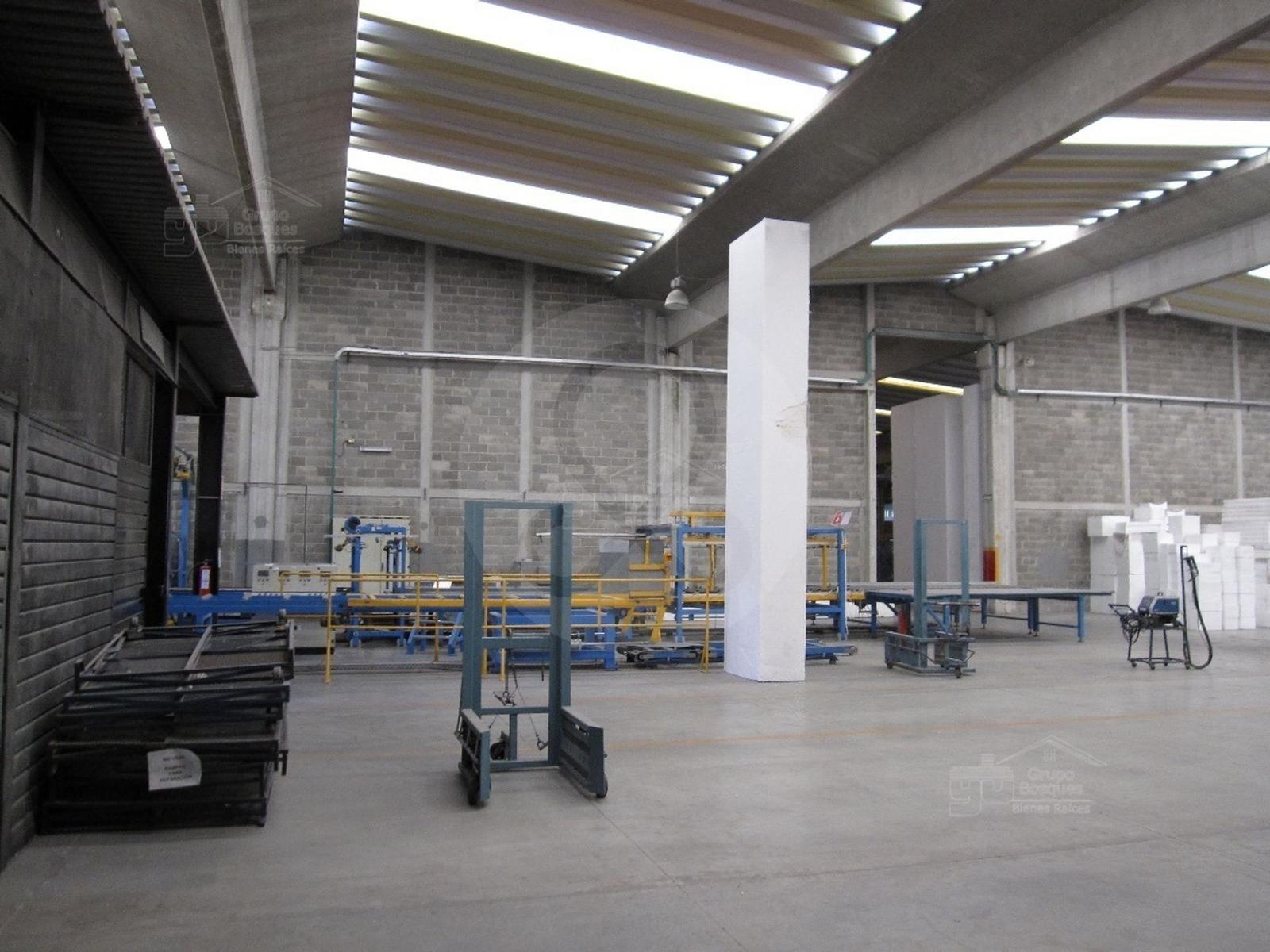 Nave Industrial con oficinas en Venta Parque Industrial Tula