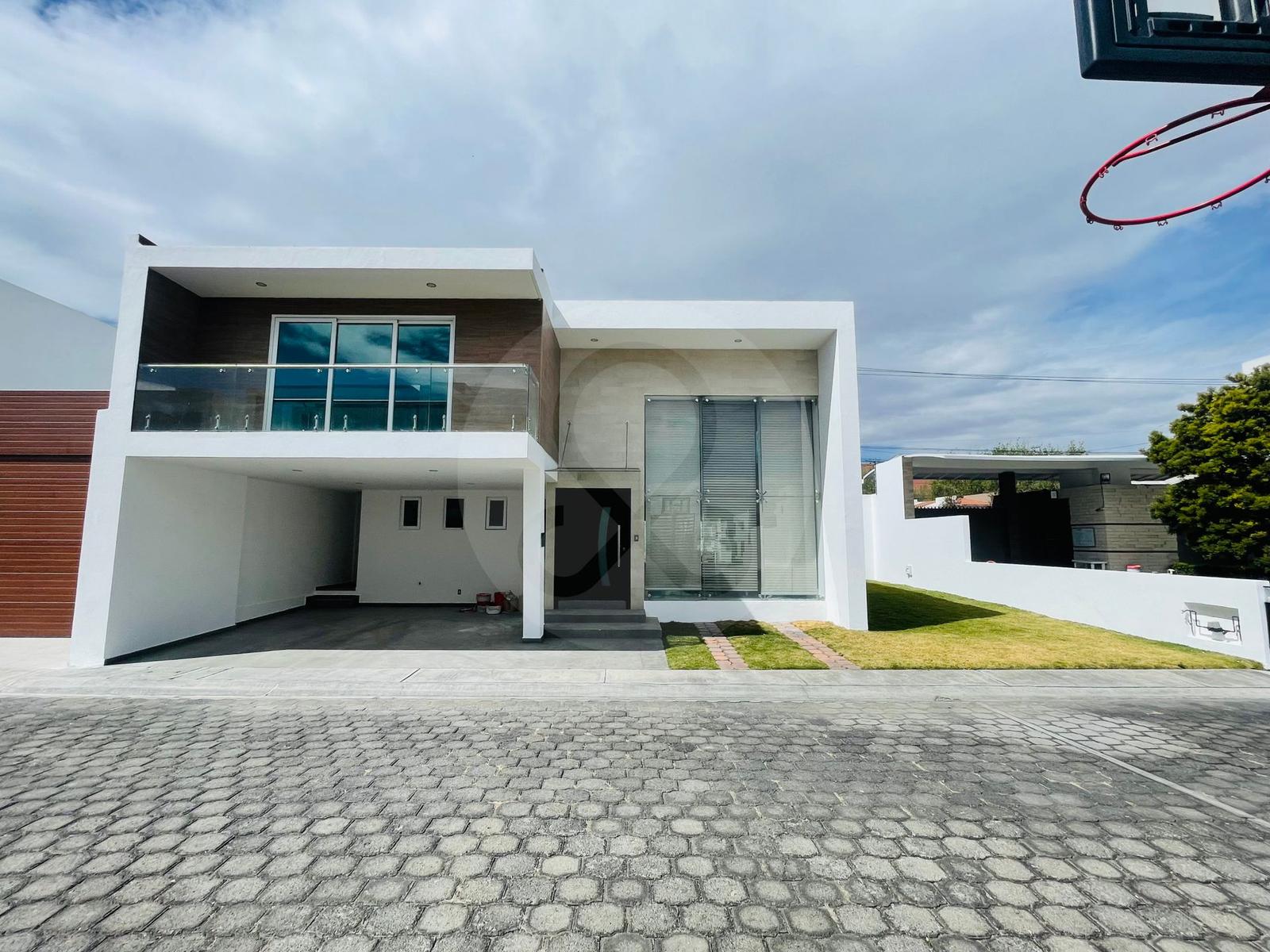 Casa moderna en la zona de más plusvalía de Metepec