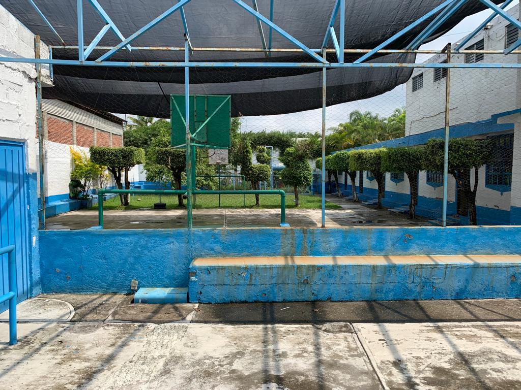 ESCUELA EN VENTA