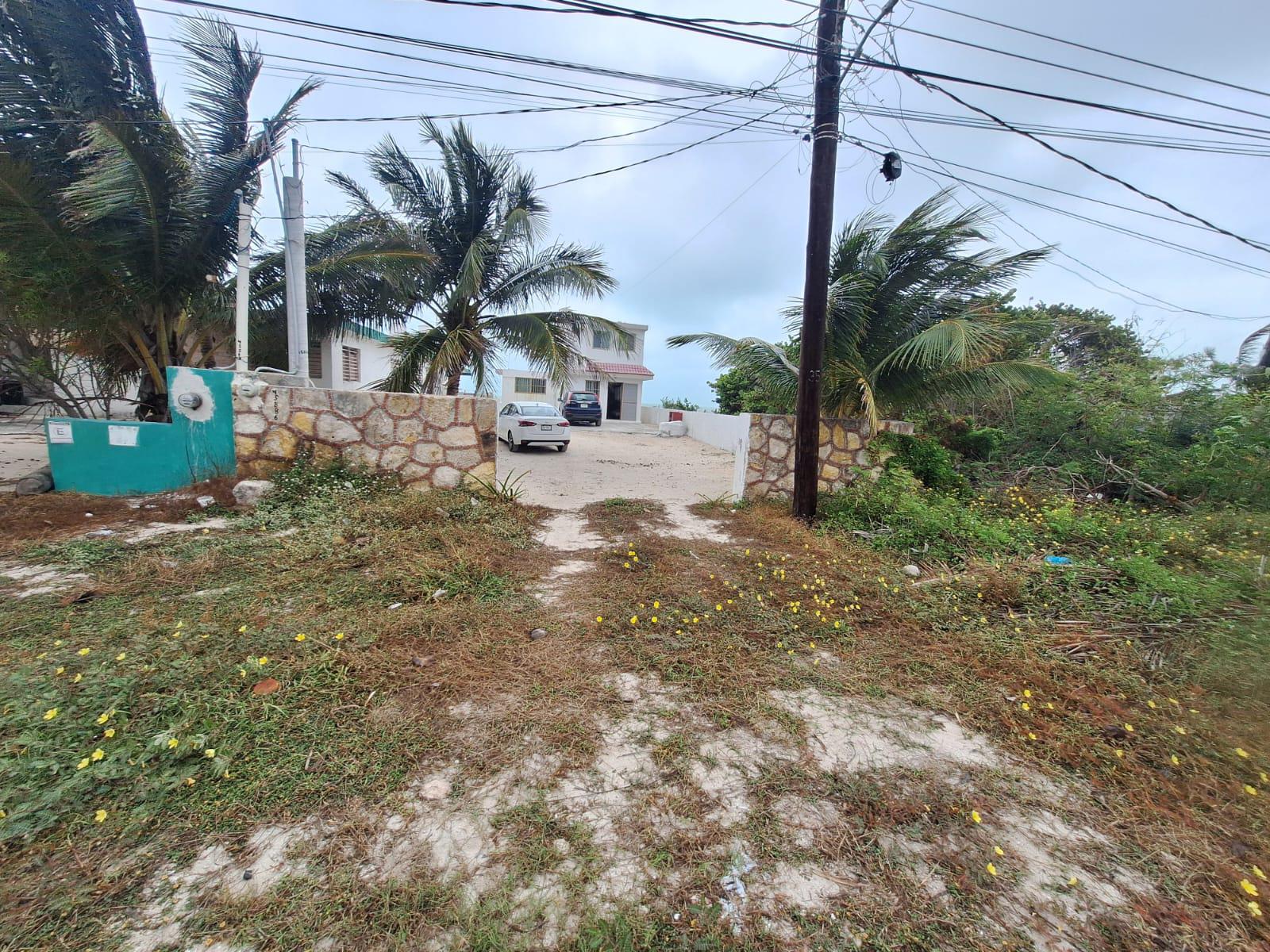 CASA EN VENTA FRENTE AL MAR EN CHELEM, PROGRESO, YUCATÁN