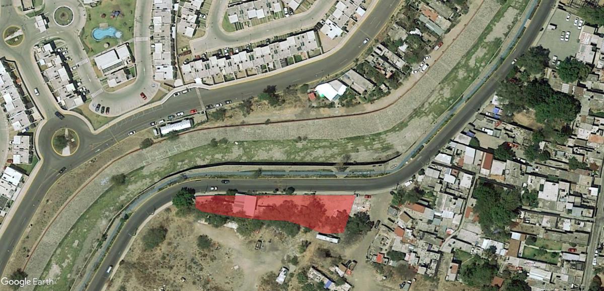 Oportunidad Terreno con factibilidad comercial en importante avenida de Corregidora, Querétaro.