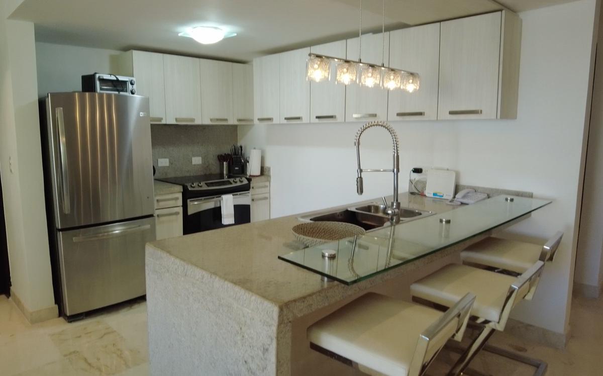 3 bed 3.5 bath Penthouse Condo Elements