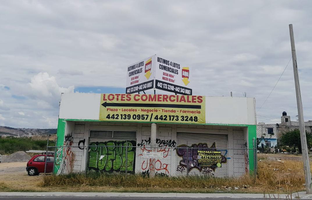 Terrenos Comerciales en Plan de San Luis Zona Loarca , Querétaro.