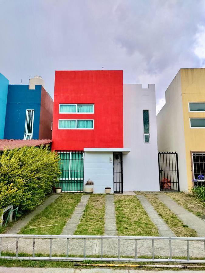 CASA EN VENTA EN CALIMAYA, FRACCIONAMIENTO IBÉRICA