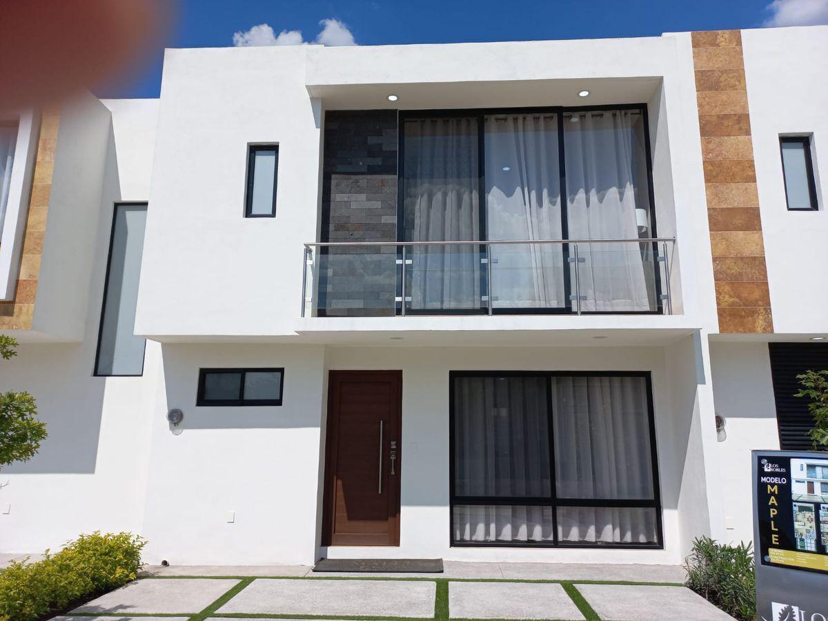 Venta de Casa Nueva en Los Robles , Juriquilla