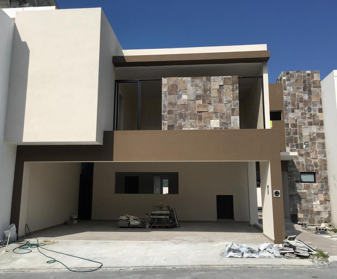 CASA EN VENTA  LA JOYA CARRETERA NACIONAL MONTERREY N L