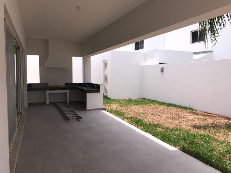 CASA EN VENTA  CANTERÍAS CARRETERA NACIONAL  MONTERREY N L $13,500,000