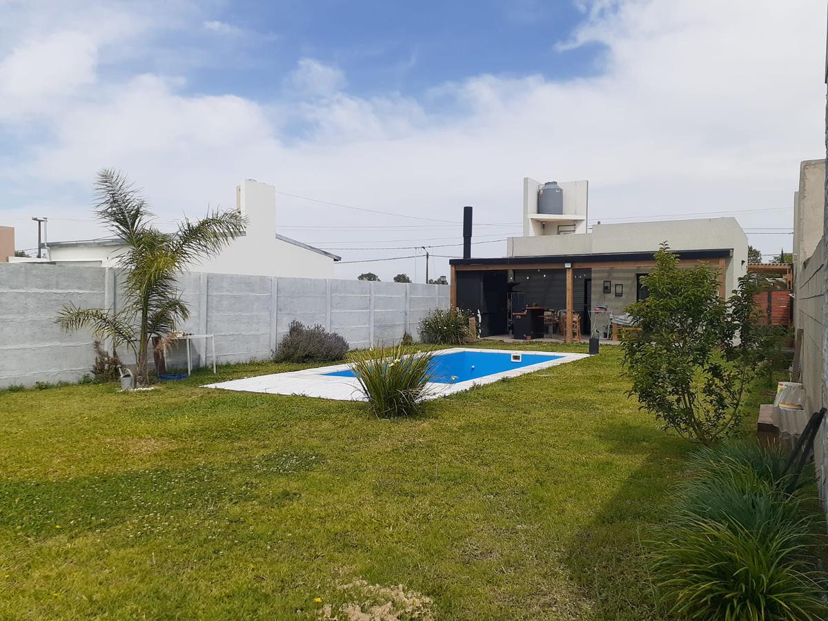 Casa -VENTA DOS DORMITORIOS PILETA QUINCHO- Soldini