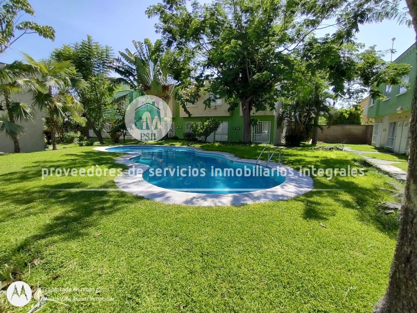 Casa con alberca en Fraccionamiento en Xochitepec Morelos