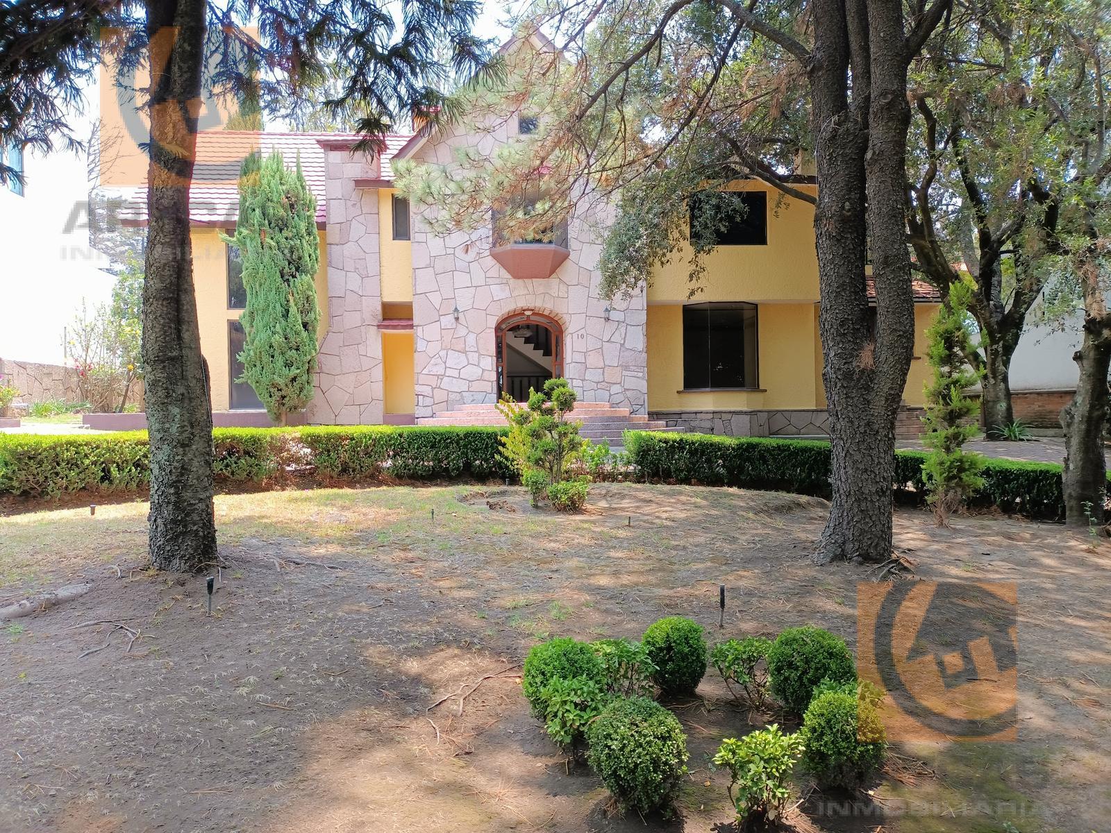 Bonita casa en renta o venta en Club de Golf Vallescondido