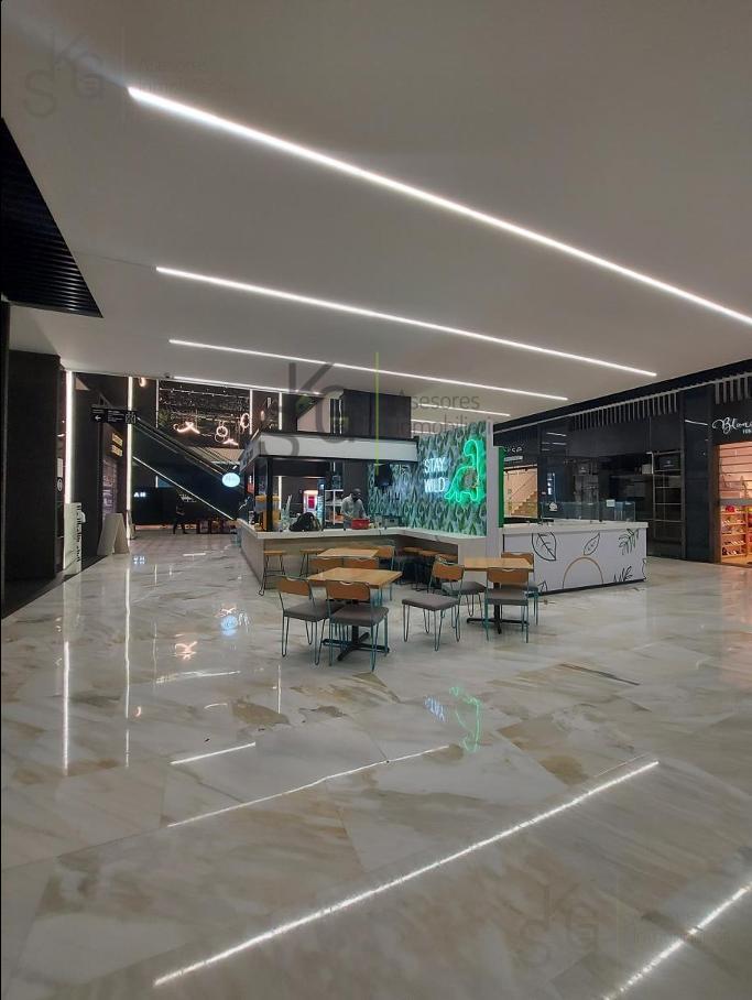 Local en  Avenida Boulevard Palmas Hills, Corporativo Centtral Interlomas