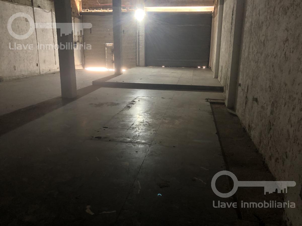 Bodega con Oficinas en Venta o Renta en Zaragoza, Col. María de la Piedad, Coatzacoalcos, Veracruz.