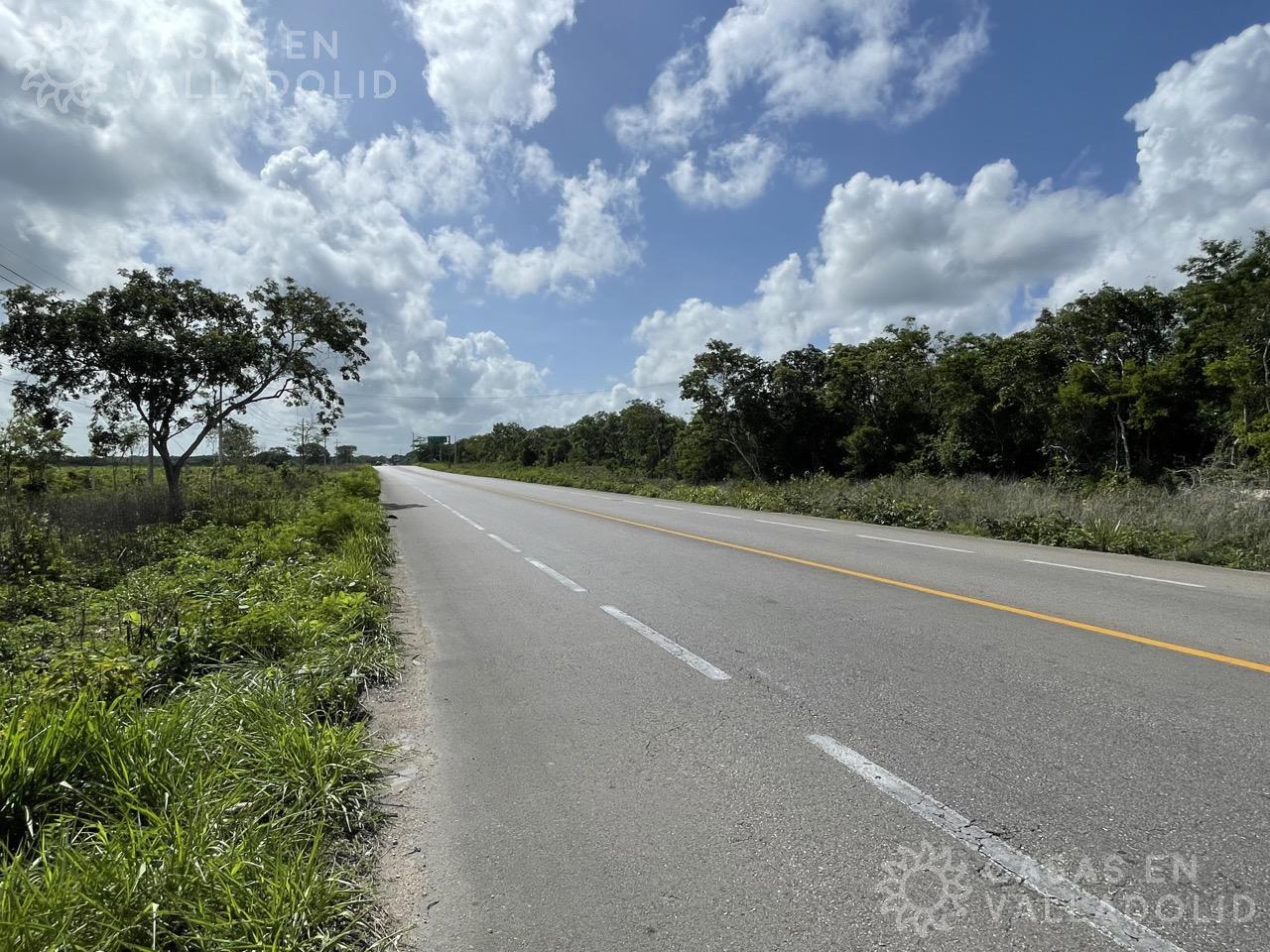 Terreno en venta con frente a carretera, a 30 minutos de Valladolid