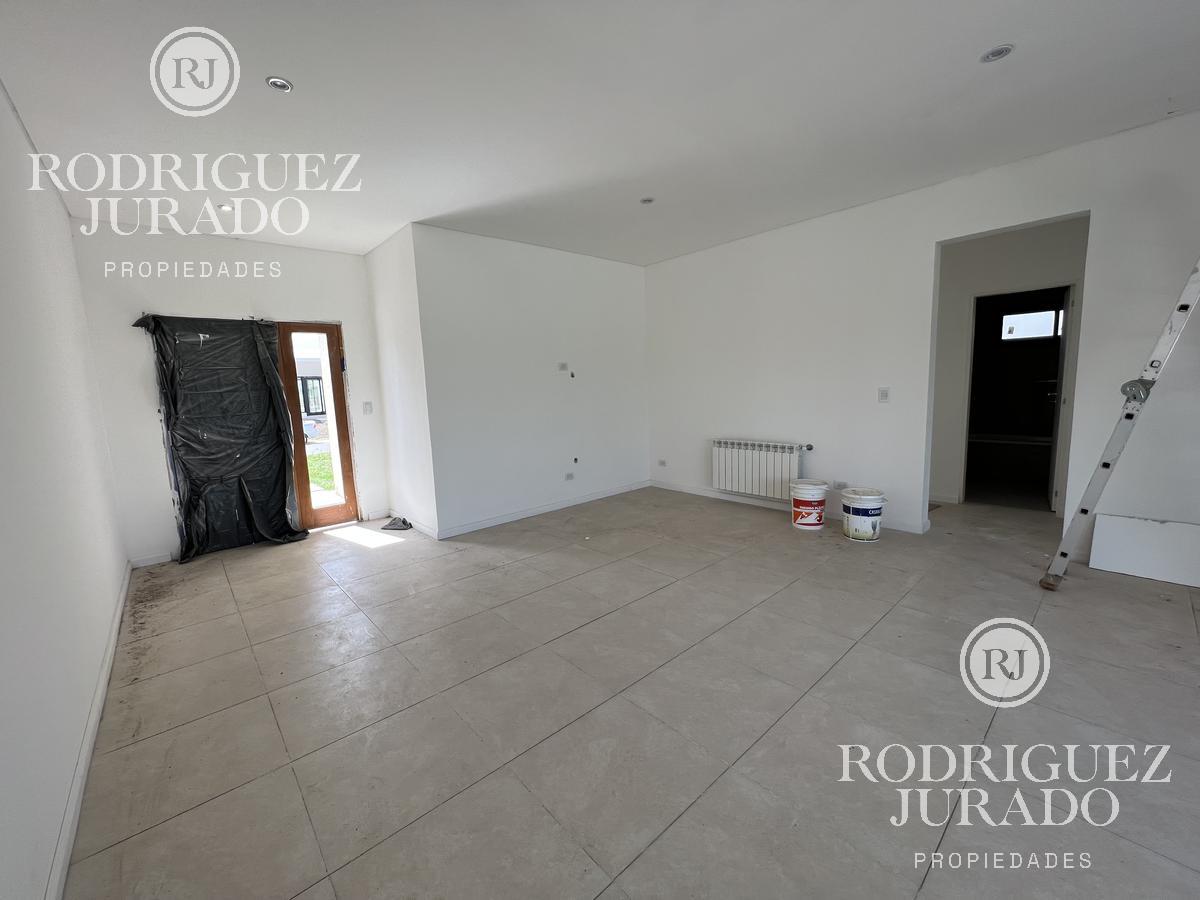 Casa a estrenar en venta San Sebastián - Area 2