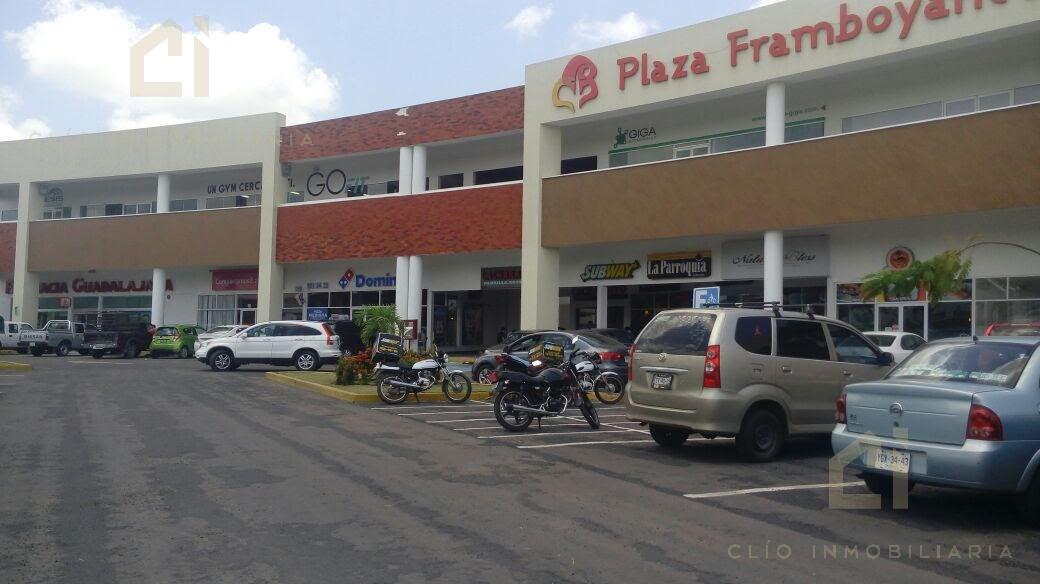 Oficinas en Renta en Veracruz de 48.81m2, zona Industrial Bruno Pagliai, en 1er piso de Plaza Comercial Framboyanes